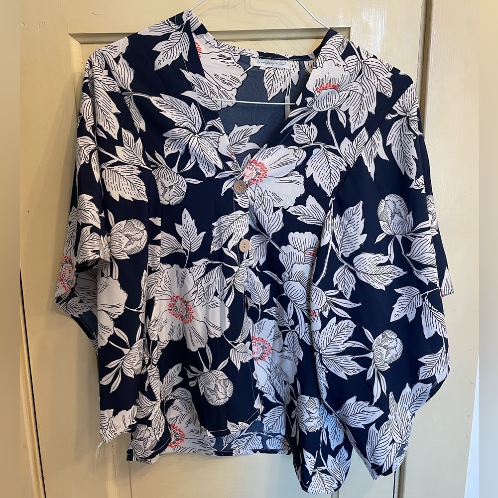 NWT floral wide sleeve top